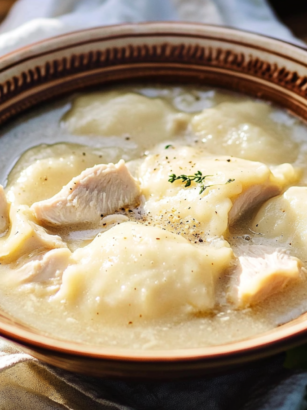 Chicken and Dumplings – Easy Cracker Barrel Copycat