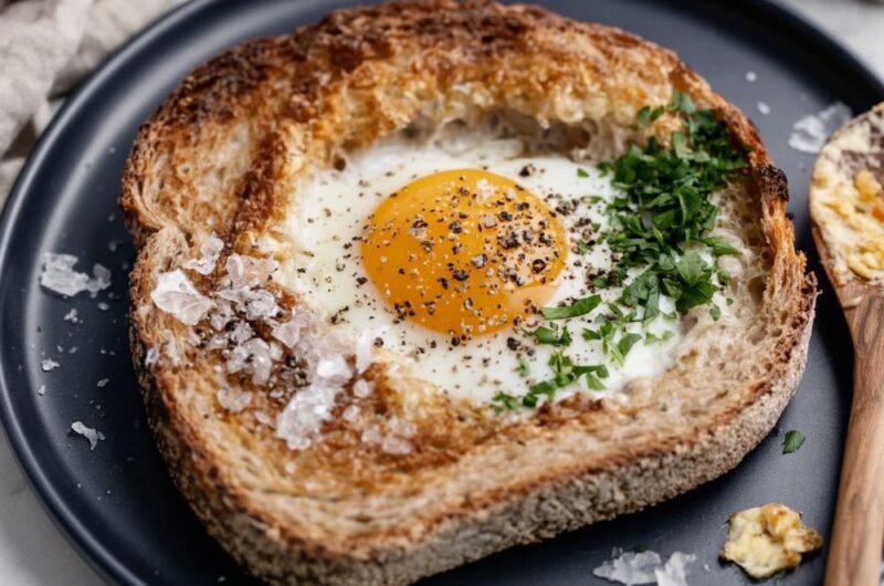 Cracker Barrel Egg In a Basket Recipe