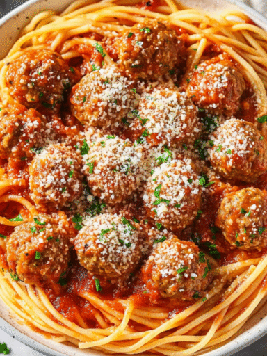 Spaghetti and Meatballs – Easy Olive Garden Copycat