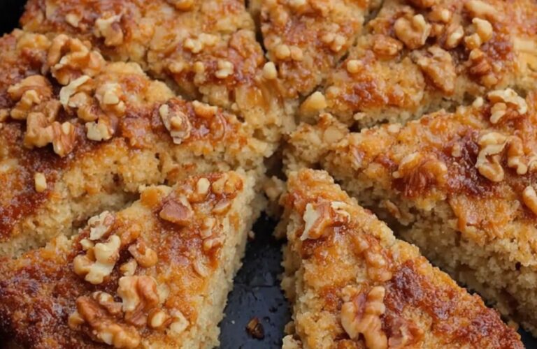 Apple-Cinnamon-Walnut Skillet Cake Recipe