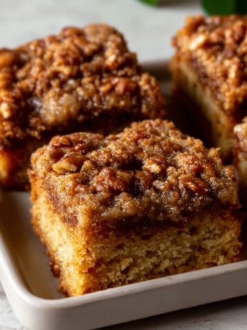 Quick Pecan Sour Cream Coffee Cake Recipe