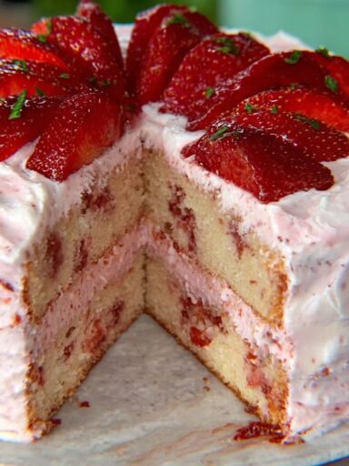Strawberry Creme Cake Recipe
