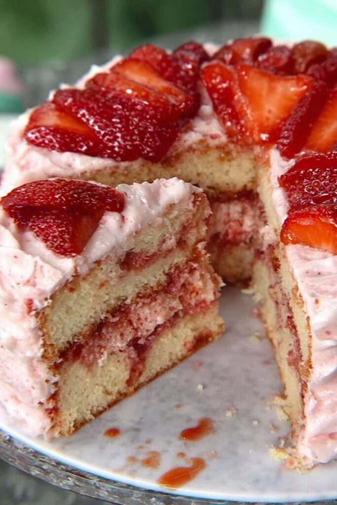 Strawberry Creme Cake Recipe