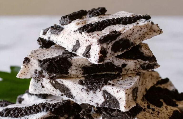 Oreo Cookie Bark Recipe