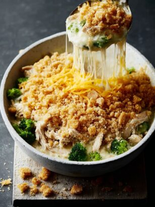 Cracker Barrel Broccoli Cheddar Chicken Casserole