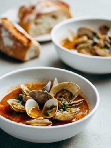 One-Pot Spicy Clams Recipe
