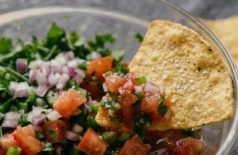 Copycat Chipotle Tomato Salsa Recipe