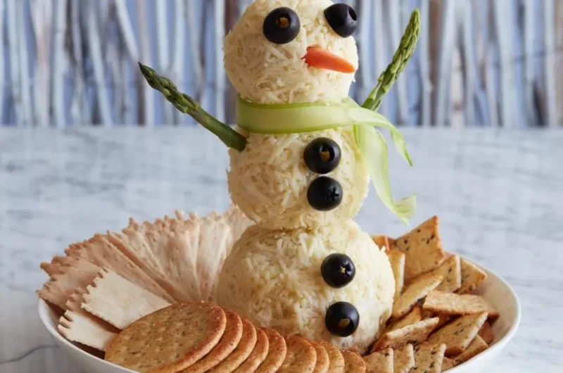 Snowman Cheese Ball