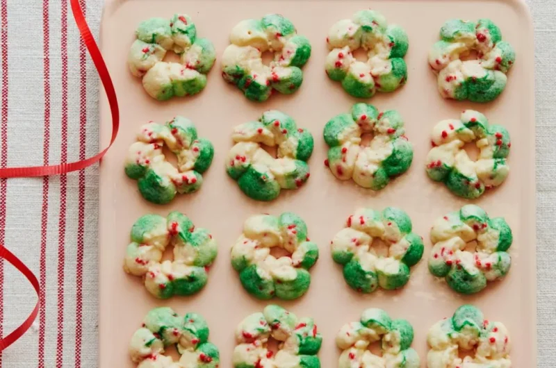 Tie-Dye Wreath Spritz Cookies